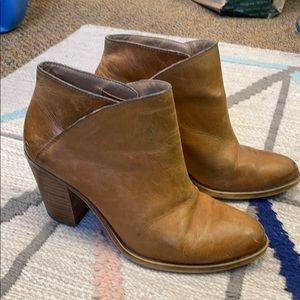 Lucky Brand camel leather booties